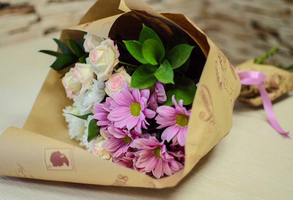 Букет цветов из: Розы и Хризантемы в Панкрушихе