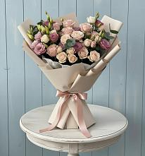 Букет цветов из:  Розы и Лизиантусы в Панкрушихе