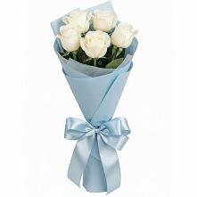 Букет 5 Белых роз Проуд в Панкрушихе