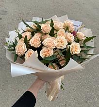 Букет Кремовые розы Латте в Панкрушихе