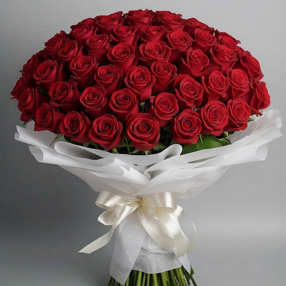 Букет 101 Красная роза Блэк Мэджик в Панкрушихе