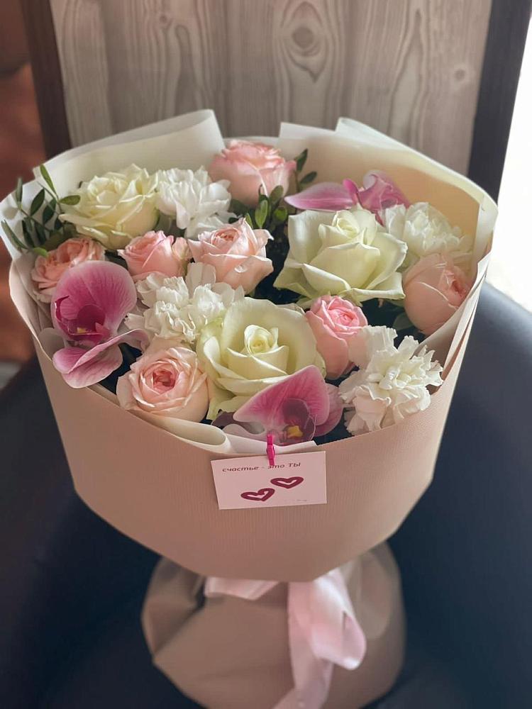 Букет цветов из: Орхидеи, Розы и Гвоздики в Панкрушихе