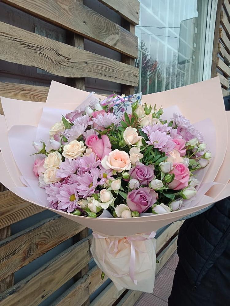 Букет цветов из: Розы и Хризантемы в Панкрушихе