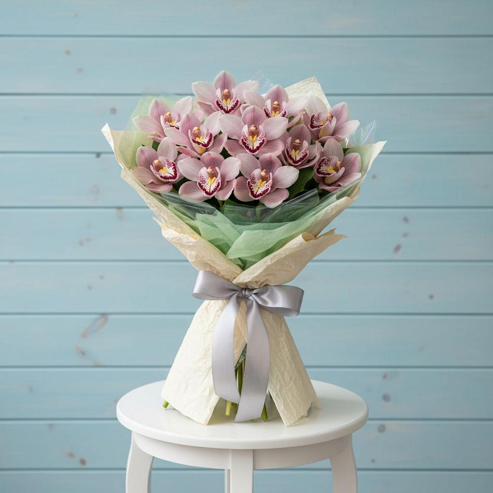 Букет цветов из: Орхидеи и Розы в Панкрушихе