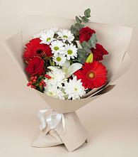 Букет цветов из:  Розы, Хризантемы, Герберы и Лилии в Панкрушихе