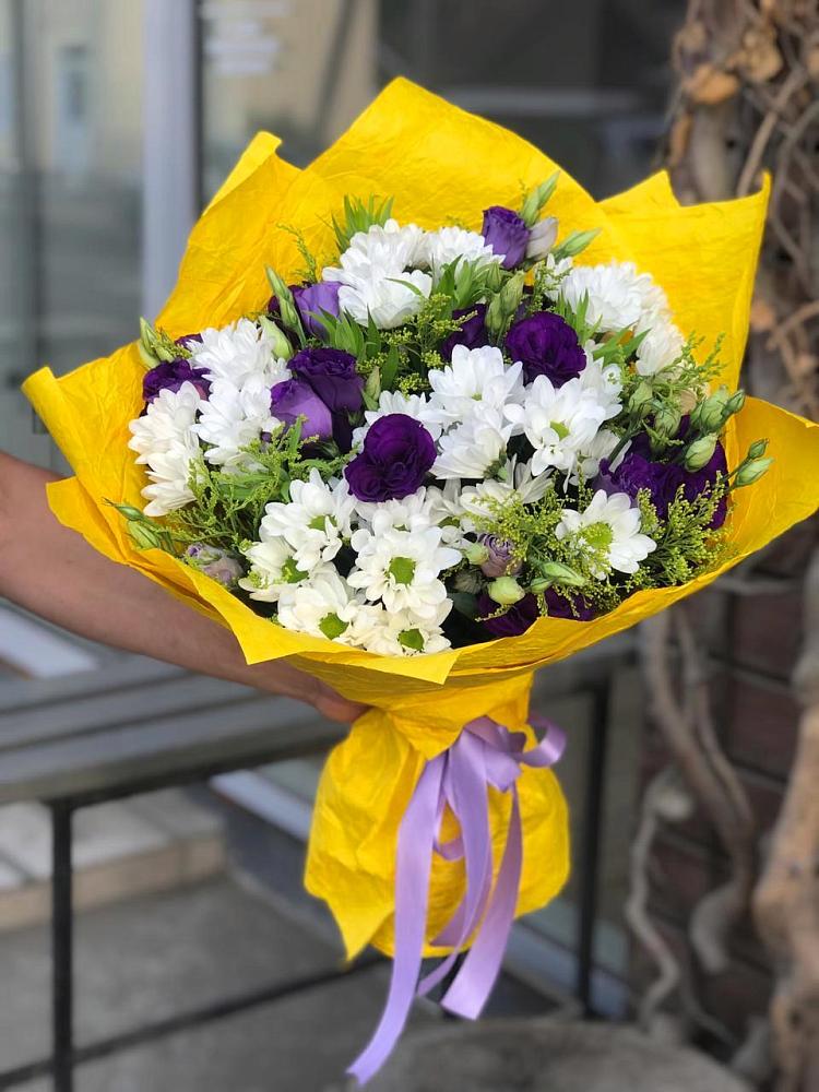 Букет цветов из: Ирисы, Хризантемы и Ромашки в Панкрушихе
