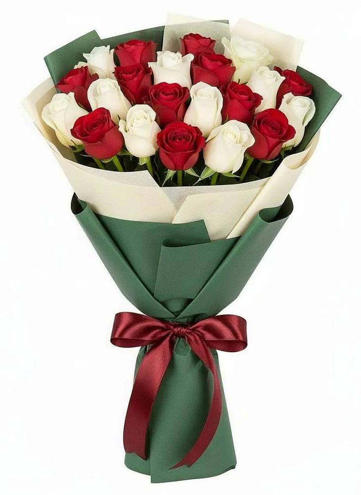 Букет Микс из красных и белых роз в Панкрушихе