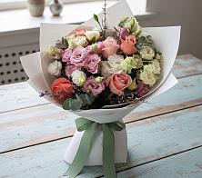 Букет цветов из:  Розы, Лизиантусы и Гвоздики в Панкрушихе