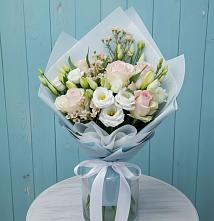 Букет цветов из:  Розы и Лизиантусы в Панкрушихе
