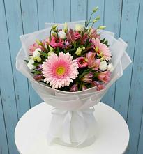 Букет цветов из:  Герберы, Альстромерии и Лизиантусы #REPLACE_PRED# Панкрушихе