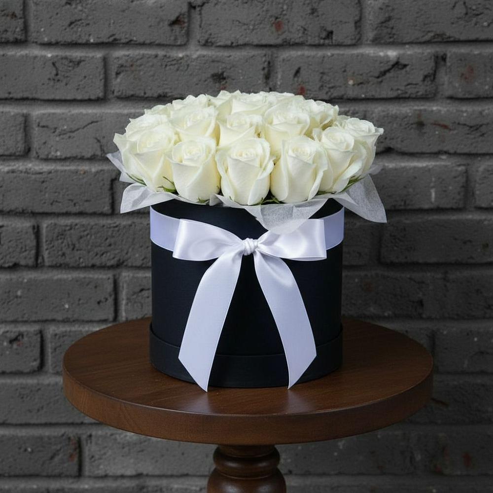 Цветочная композиция из Розы в шляпной коробке в Панкрушихе