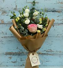 Букет цветов из:  Розы и Лизиантусы #REPLACE_PRED# Панкрушихе