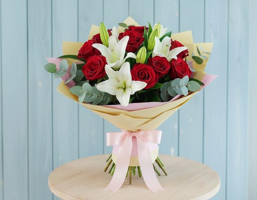 Букет цветов из: Лилии и Розы в Панкрушихе